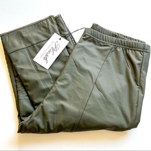 Plush Fleece Lined Liquid Faux Leather Moto Leggings in Army Green L - Picture 4 of 6